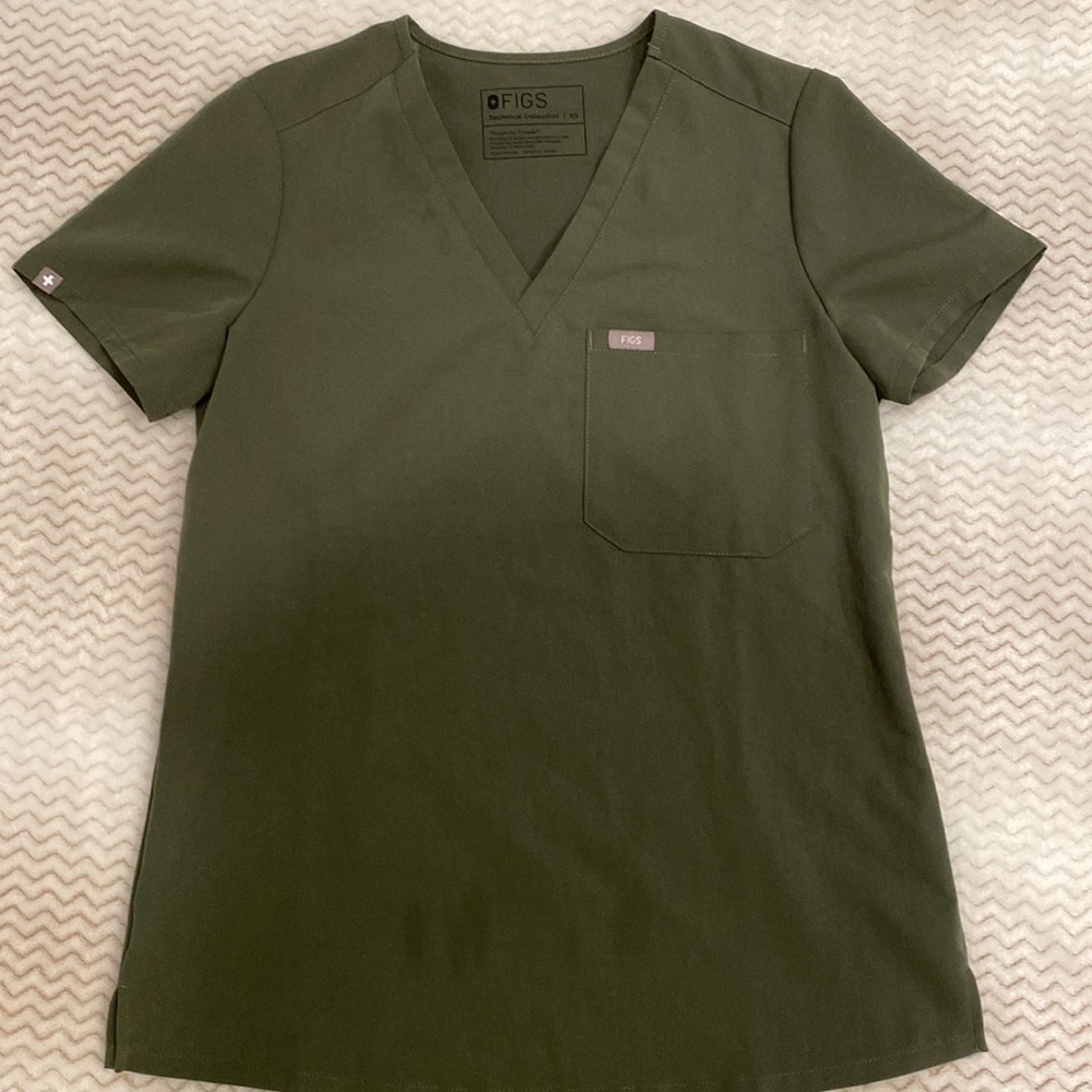 Figs one pocket scrub top Dash olive